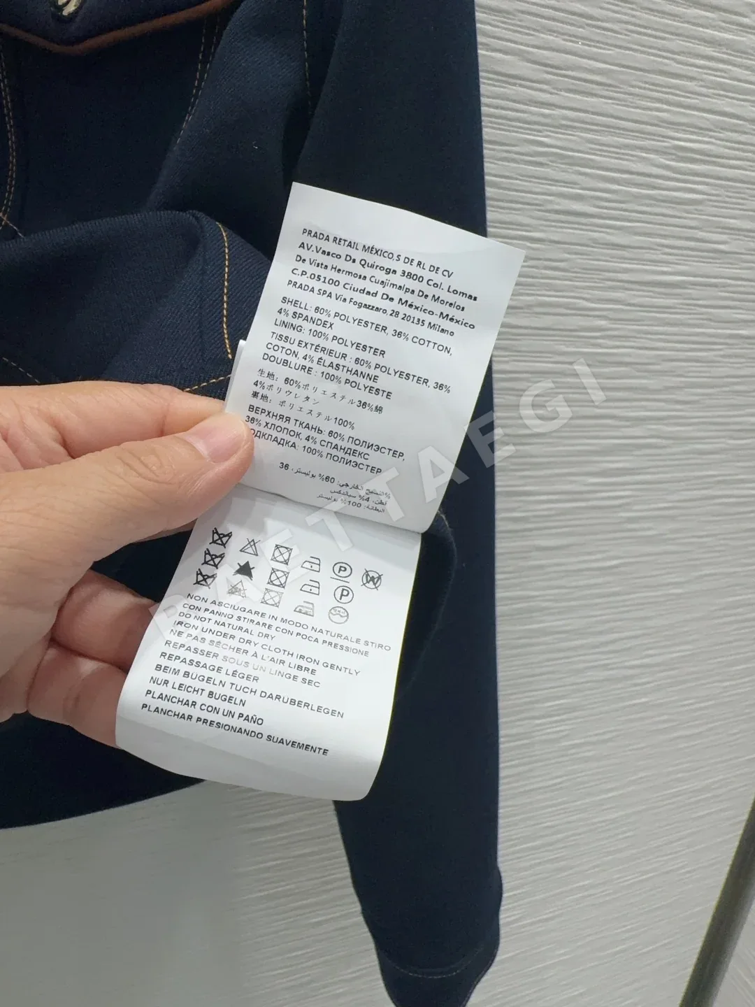 미우미우 입체 커팅 여성 자켓 상세 이미지 9