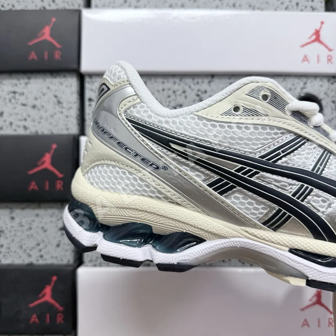 아식스 [WZ] 젤 카야노 14 1202A056-109 200398 Asics Gel-Kayano 14 White Midnight 상세 이미지 3