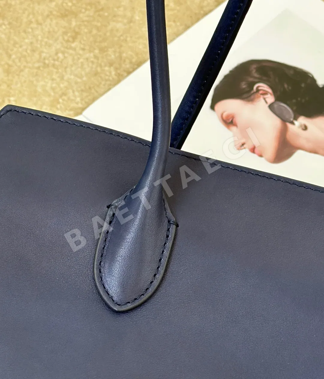 더로우 기하학 라인 새들 가죽 가방 상세 이미지 5