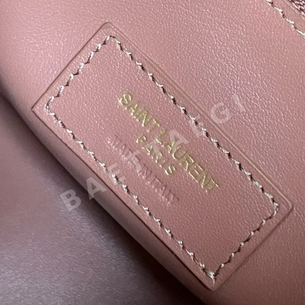 생로랑 YSL 호보 스몰 언더암 가방 상세 이미지 8