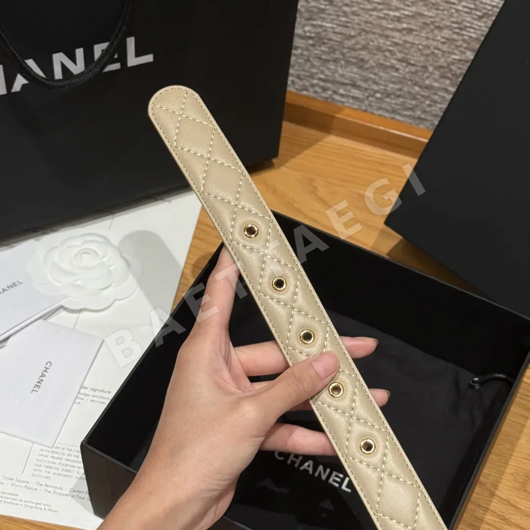 샤넬 다이아몬드 패턴 램스킨 메탈 로고 벨트 상세 이미지 7