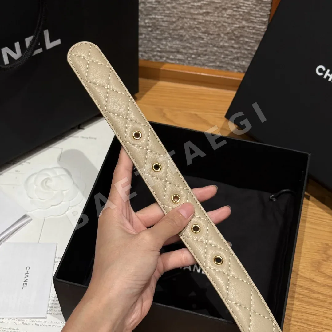 샤넬 더블 C 메탈 로고 램스킨 벨트 상세 이미지 8