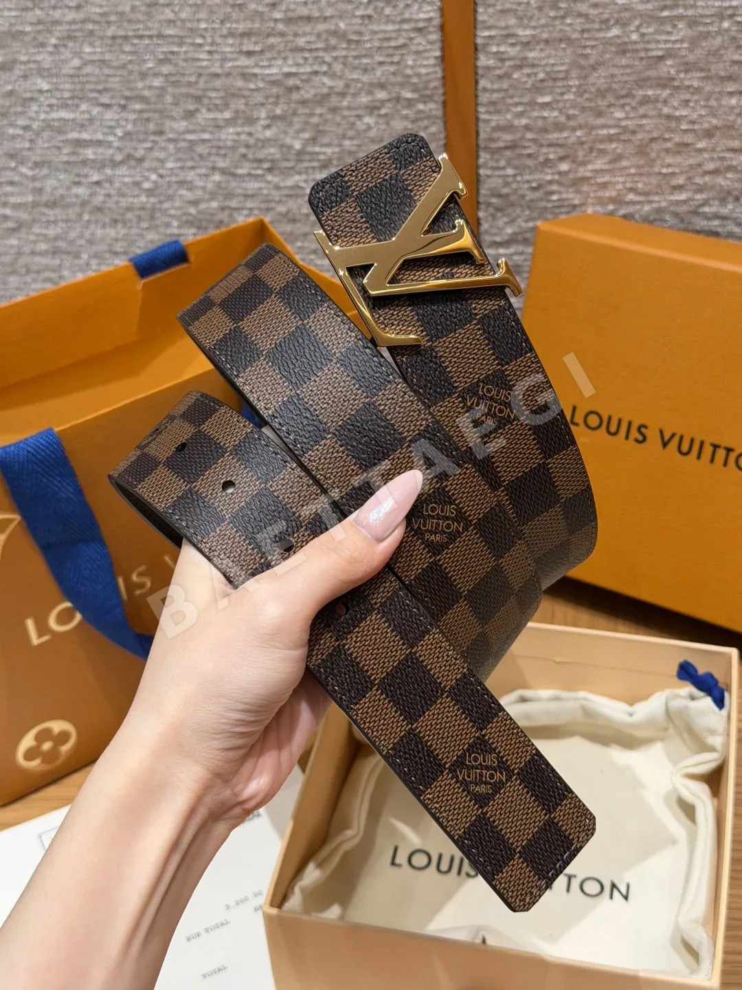 루이비통 이니셜 40mm 리버시블 벨트 상세 이미지 3