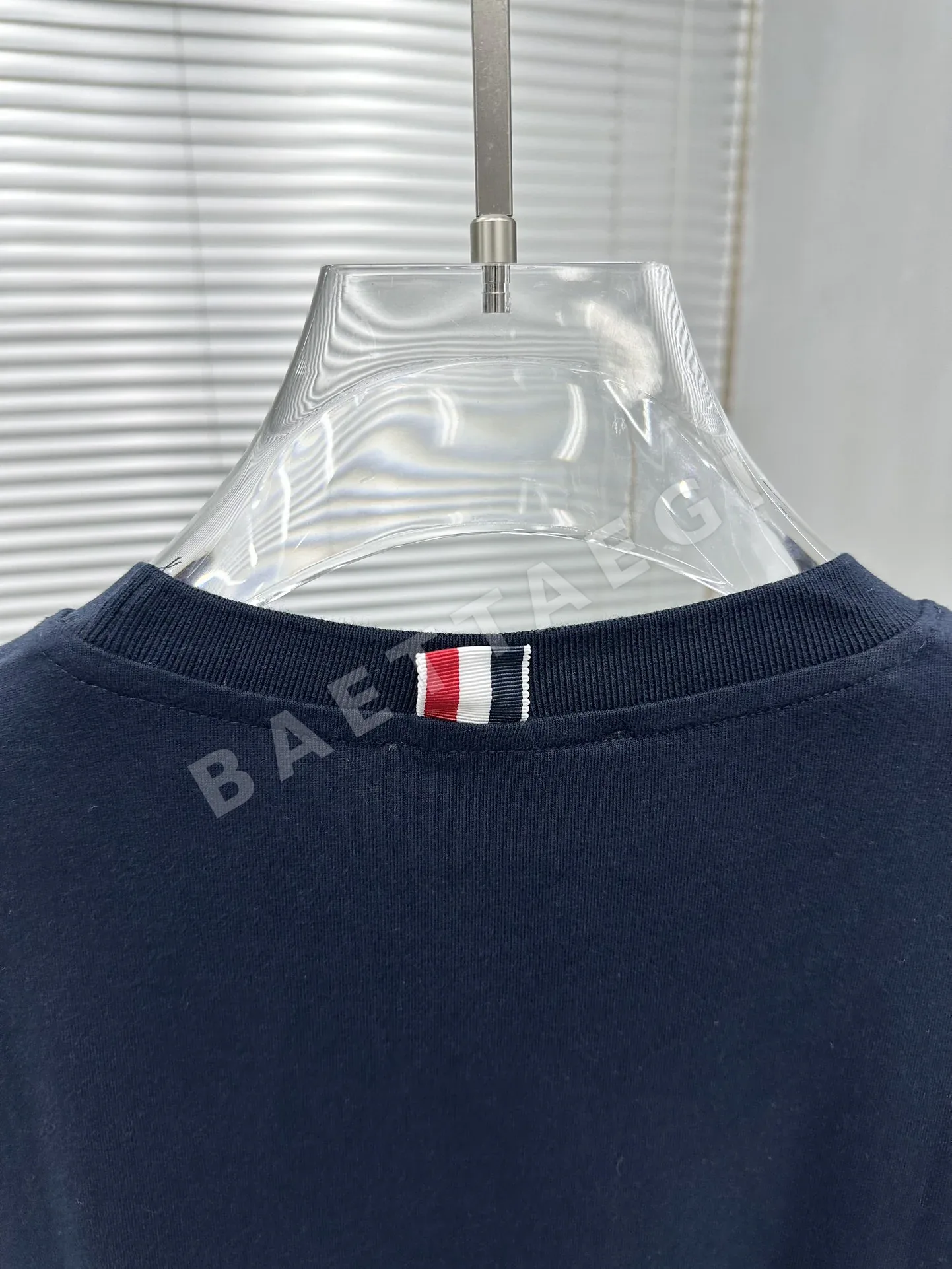 톰브라운 엠보스 강아지 크루넥 반팔 티셔츠 상세 이미지 8
