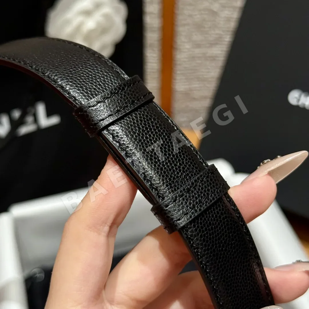 샤넬 송아지가죽 버클 벨트 상세 이미지 5