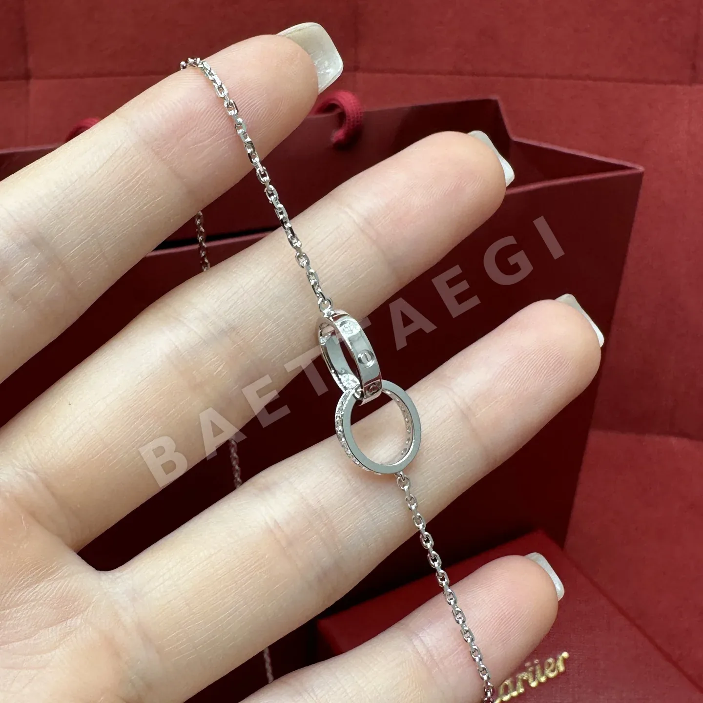 까르띠에 LOVE 더블 링 하프 파베 다이아몬드 목걸이 상세 이미지 8