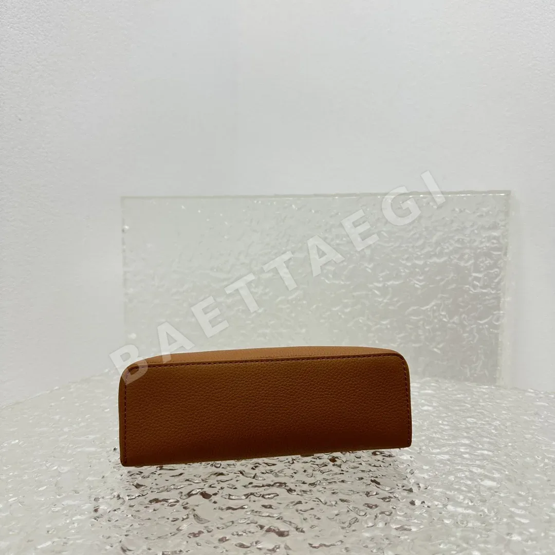 로로피아나 엑스트라포켓 스몰 브라운 핸드백 상세 이미지 5