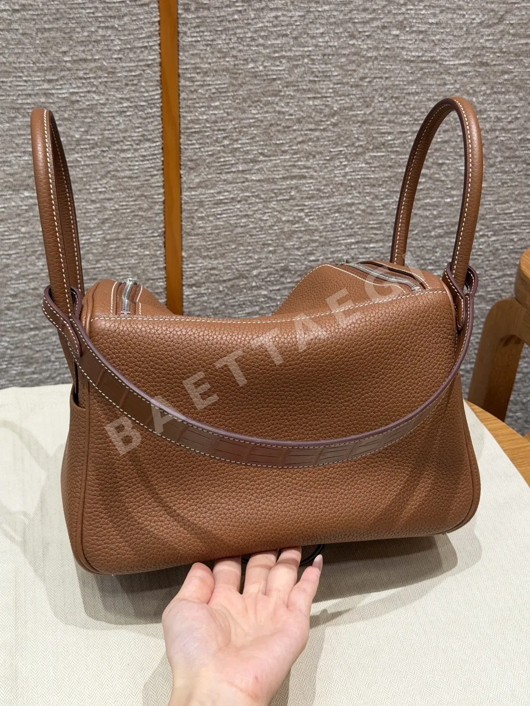 에르메스 린디 26 가방 상세 이미지 2
