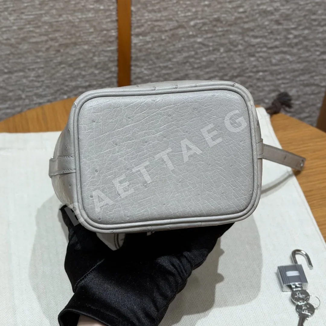 에르메스 피코탄 14 실버 장식 오스트리치 가죽 가방 상세 이미지 5