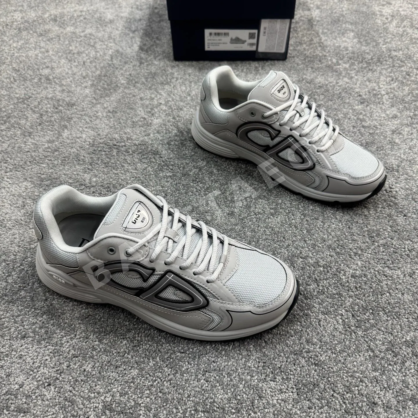 디올 B30 스니커즈 CD30 그래픽 로고 상세 이미지 9