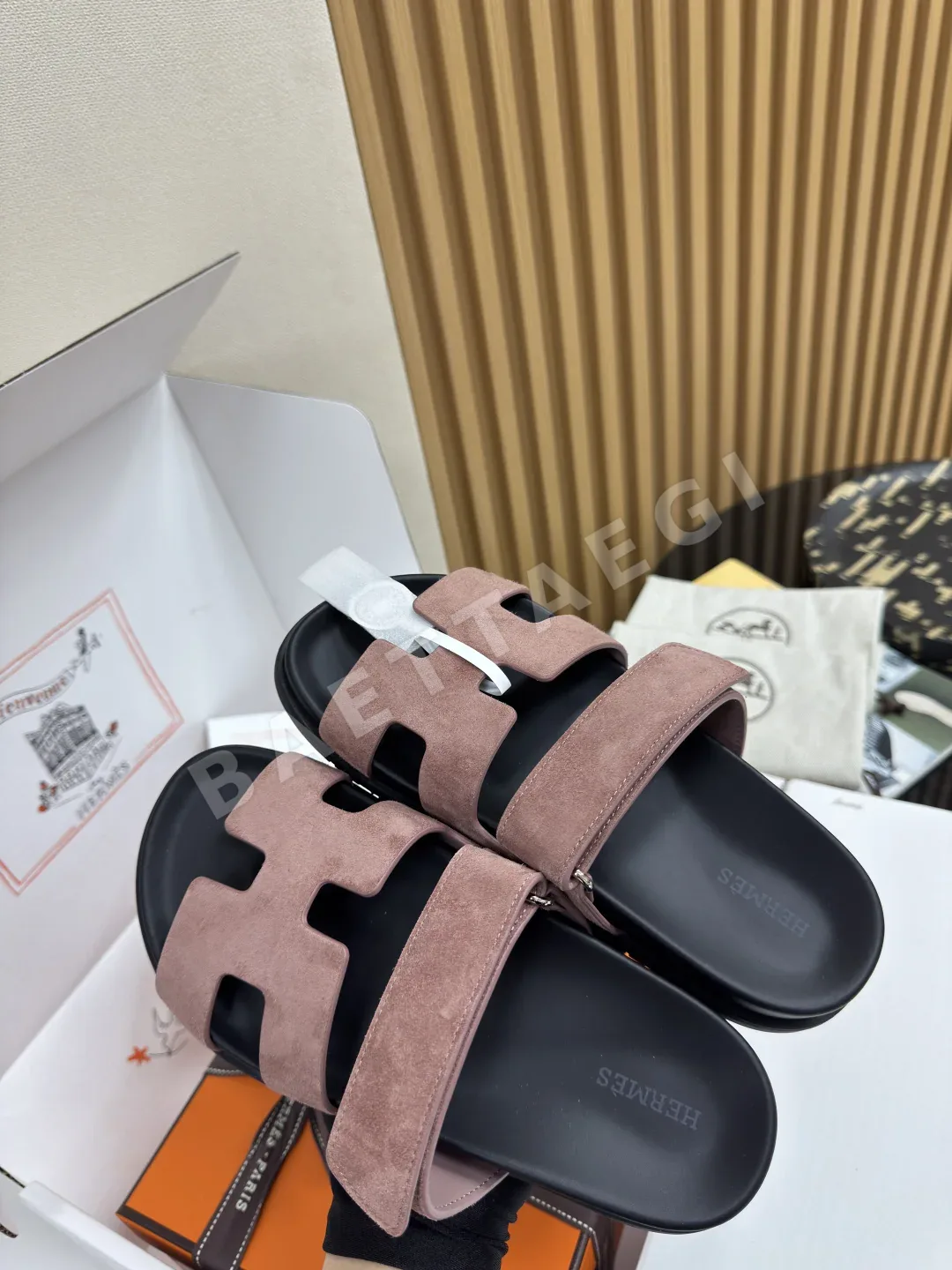 에르메스 시프레 기능성 스웨이드 샌달 상세 이미지 4