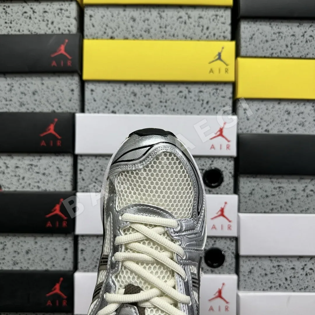 아식스 [LZ] 젤 카야노 14 1201A019-108 200586 Asics Gel-Kayano 14 Cream Black Metallic 상세 이미지 2
