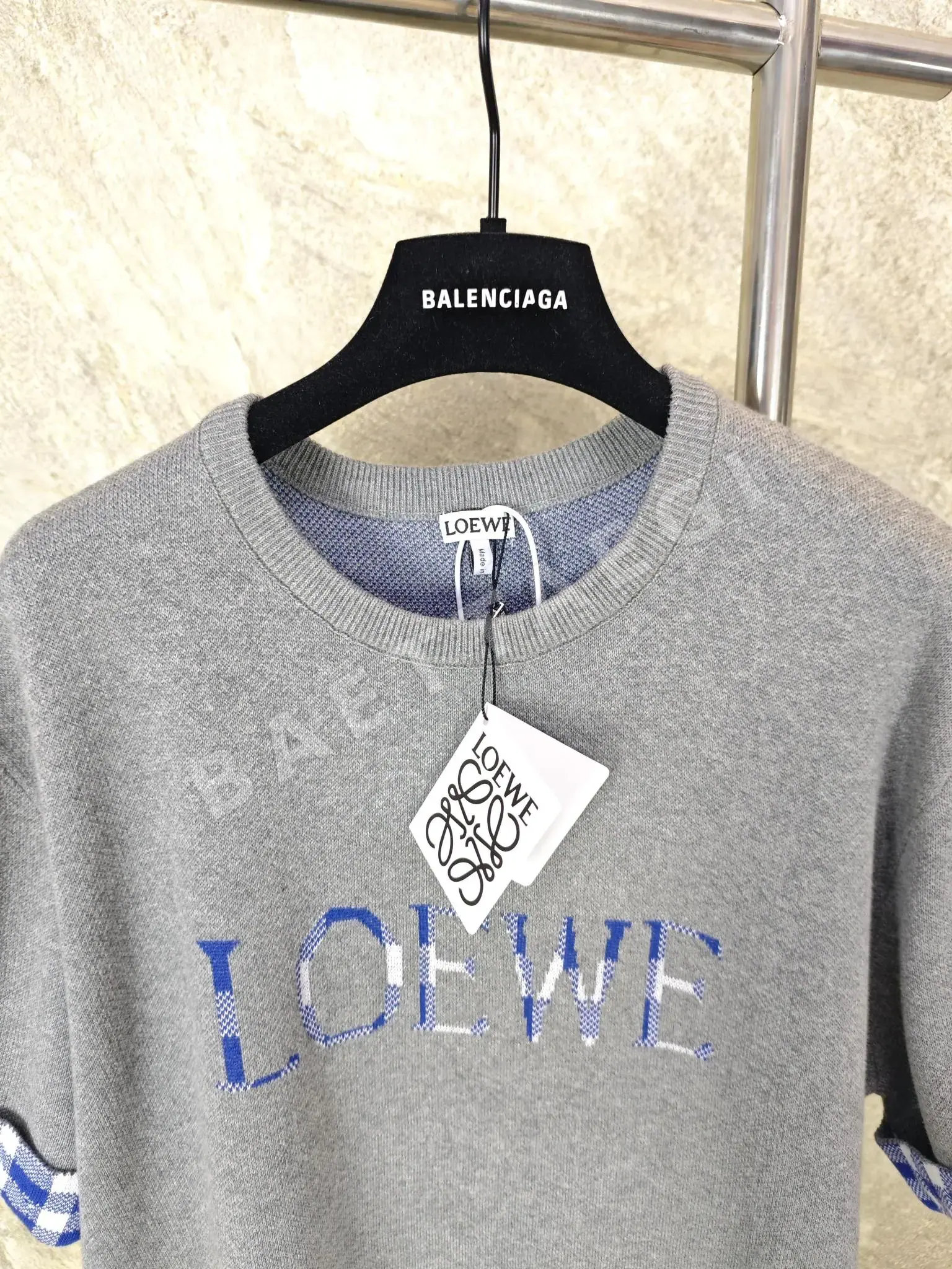 로에베 자카드 로고 남성 반팔 니트 티셔츠 상세 이미지 4