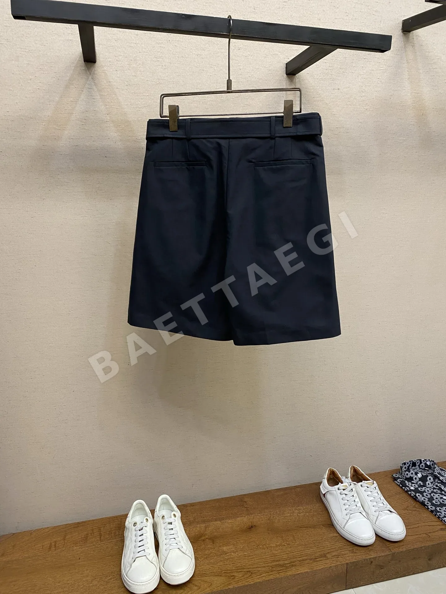 생로랑 코튼 루즈핏 남성 반바지 상세 이미지 2