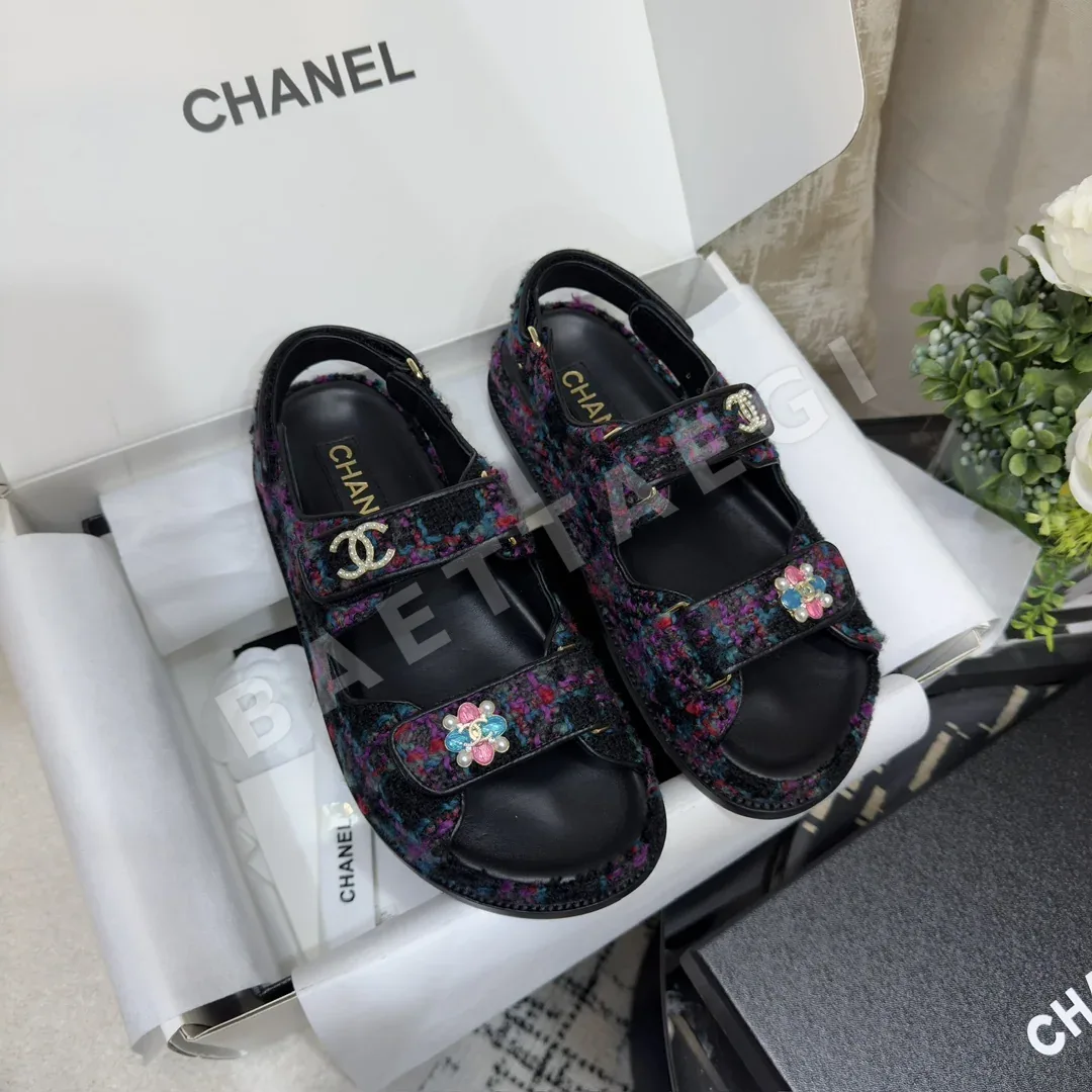 샤넬 꽃무늬 더블 C 벨크로 비치 슈즈 94239