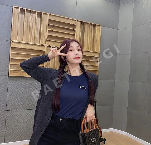 셀린느 모노그램 자수 하트 미니 토트백 86469