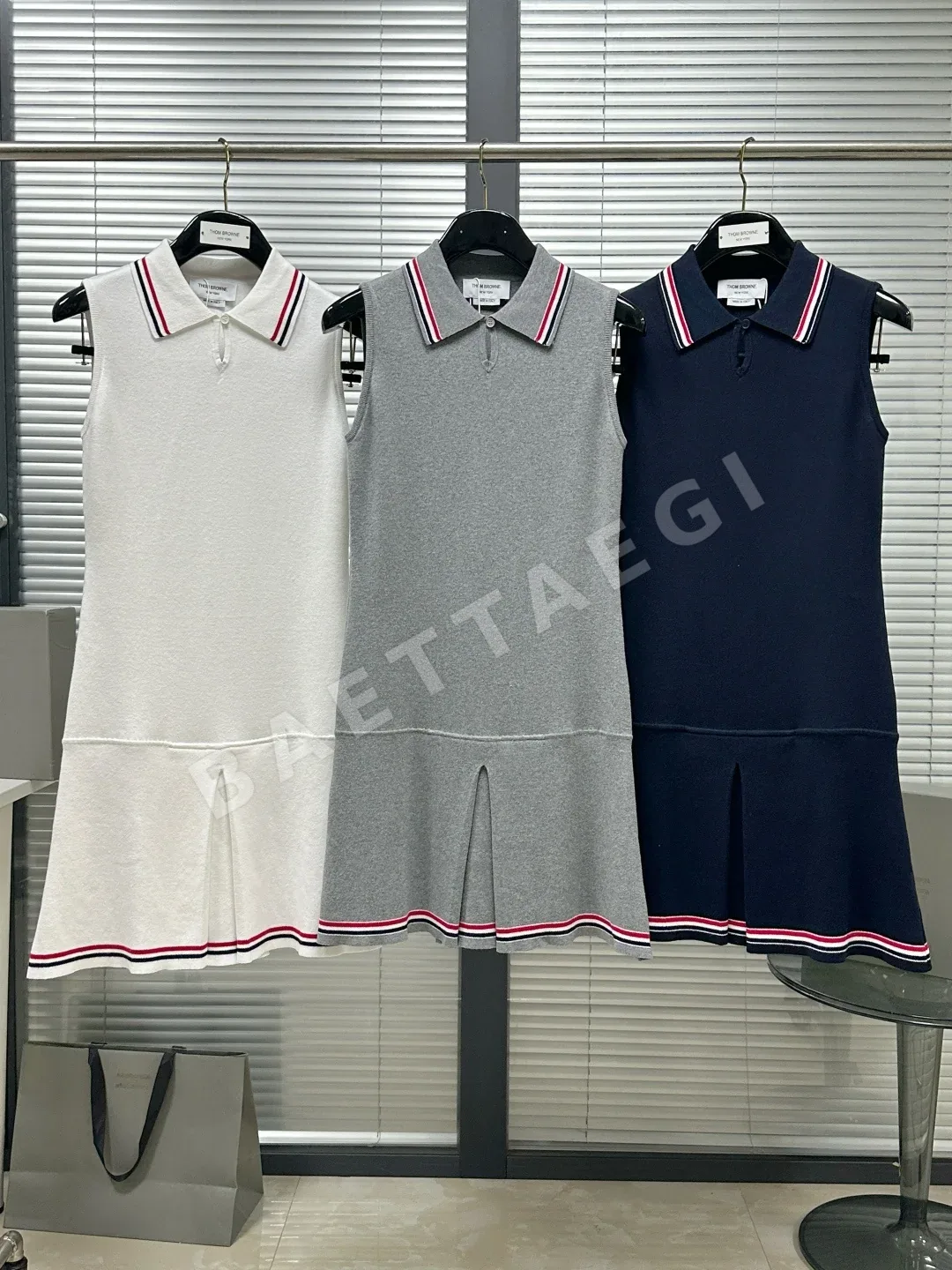 톰브라운 다채로운 직조 무늬 민소매 원피스 상세 이미지 2