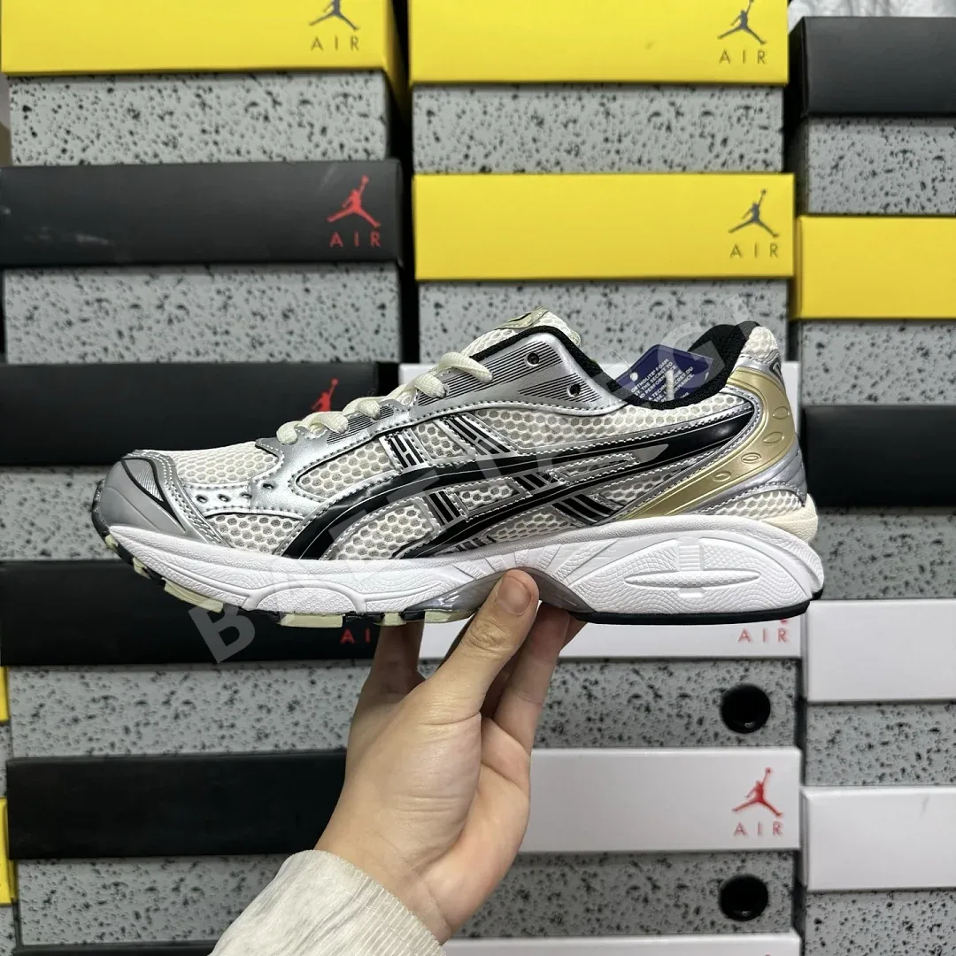 아식스 [LZ] 젤 카야노 14 1203A537-200 200602 Asics Gel-Kayano 14 Birch Pure Silver 상세 이미지 9