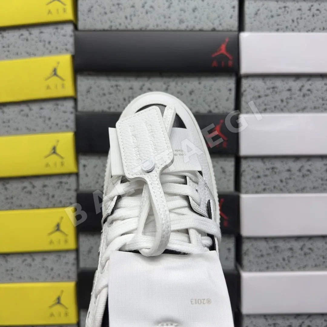 오프화이트 3.0 오프 코트 로우 화이트 블랙 202495 Off White 3.0 Off Court Low 상세 이미지 2