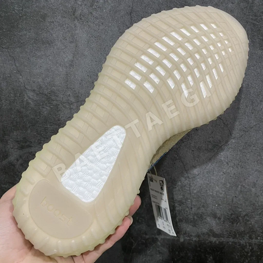 아디다스 이지 350 GW3773 200687 Adidas Yeezy 350 상세 이미지 3