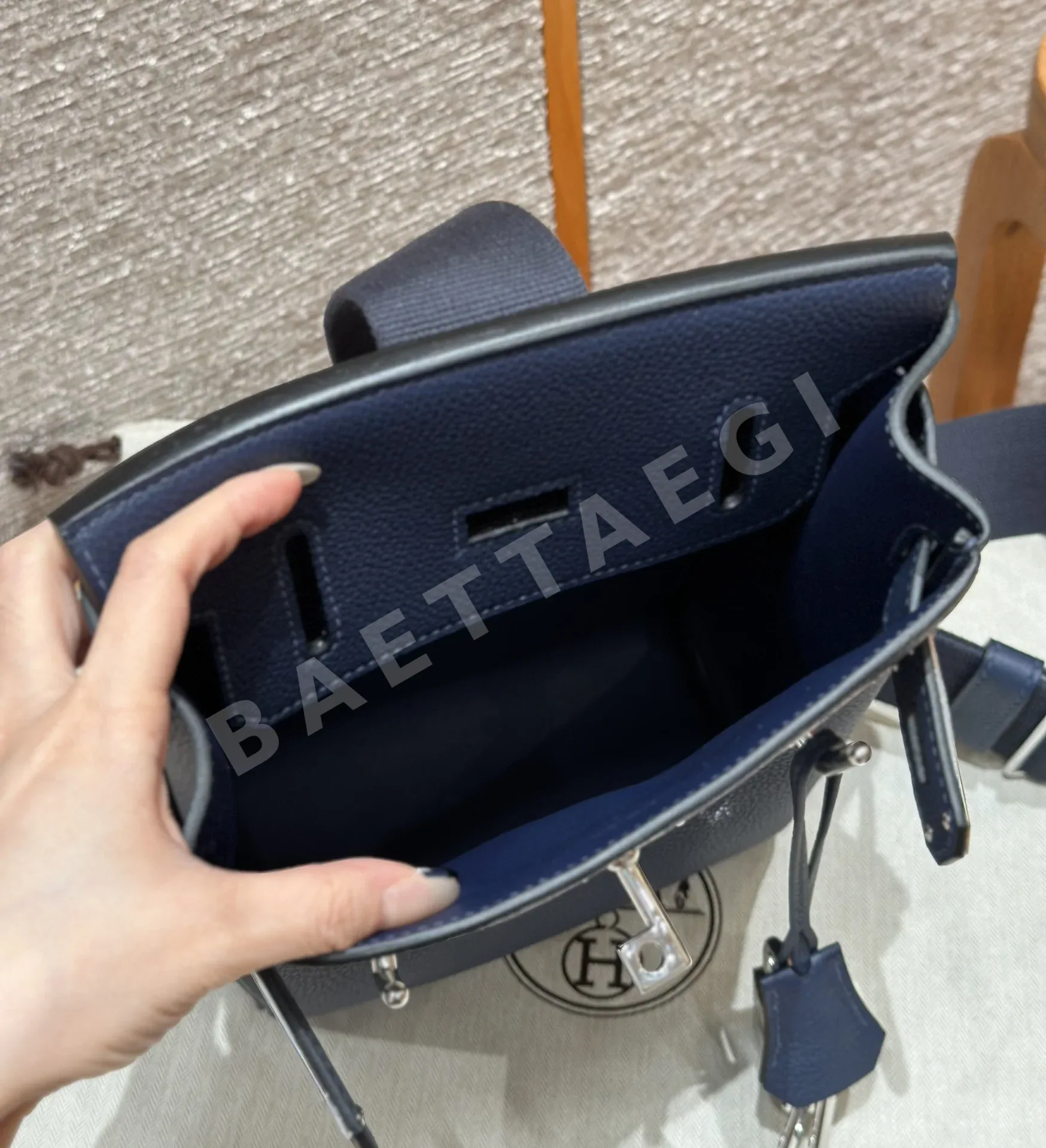 에르메스 핵 아 도 토고 가죽 사파이어 블루 백팩 상세 이미지 7