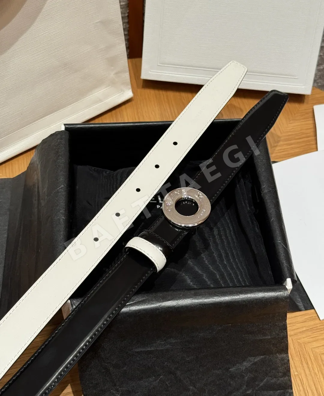 셀린느 DISC 버클 리버시블 가죽 벨트 25MM 상세 이미지 6