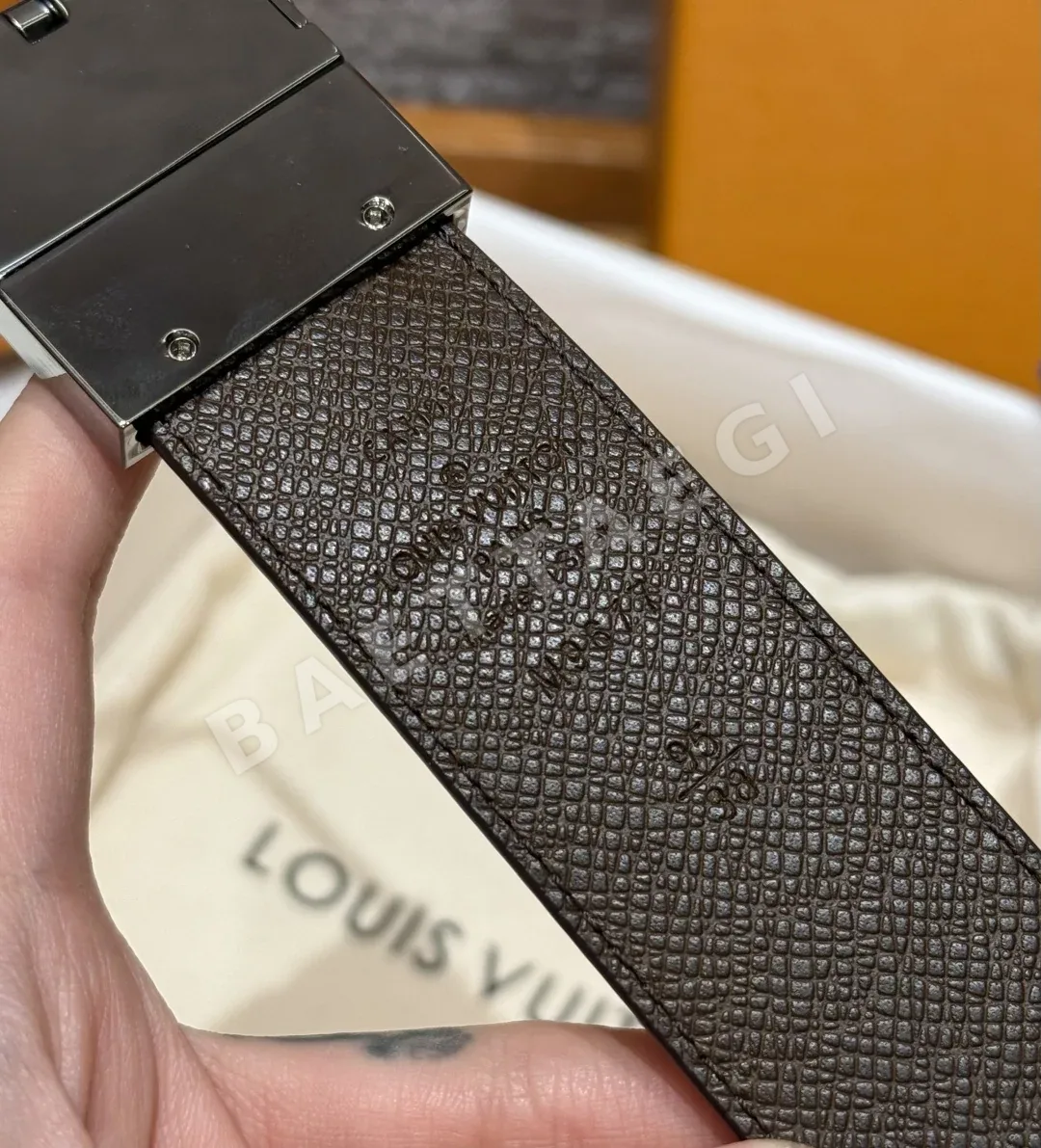 루이비통 JD350 슬림 리버시블 벨트 상세 이미지 8
