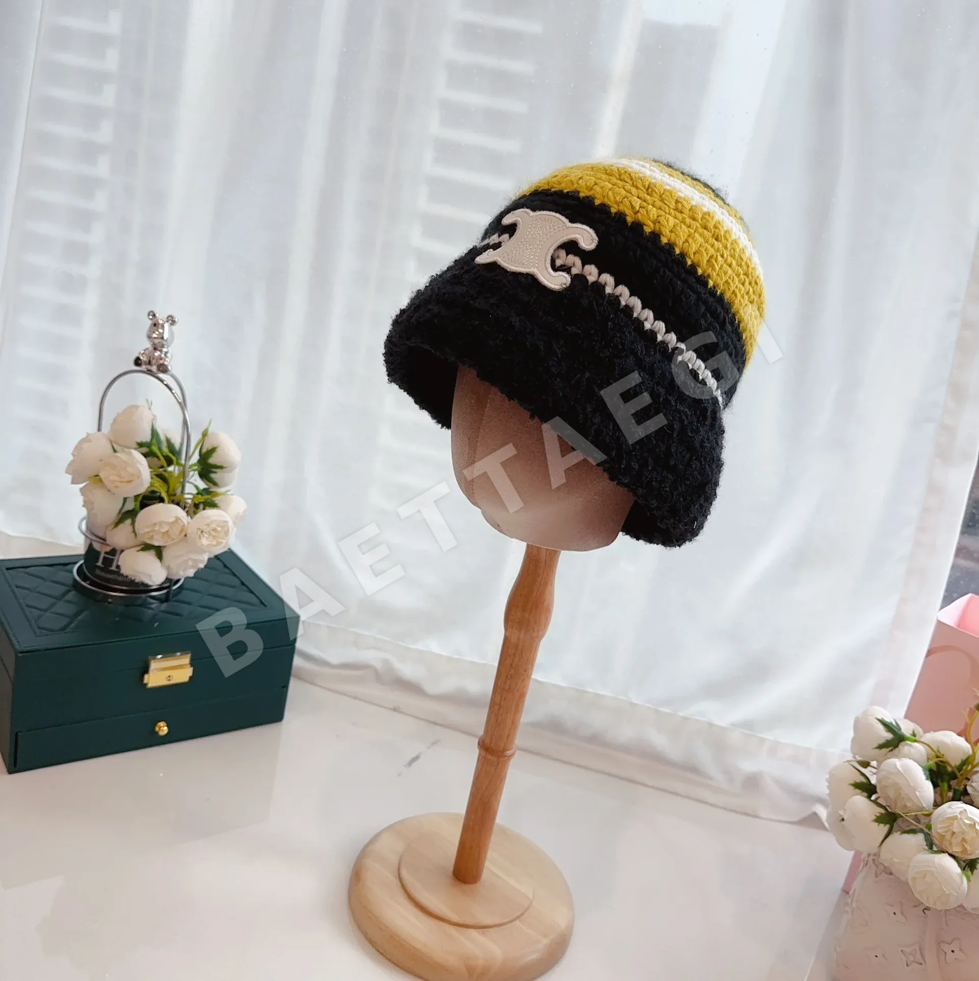 셀린느 컬러 블록 손뜨개 어부모자 상세 이미지 2