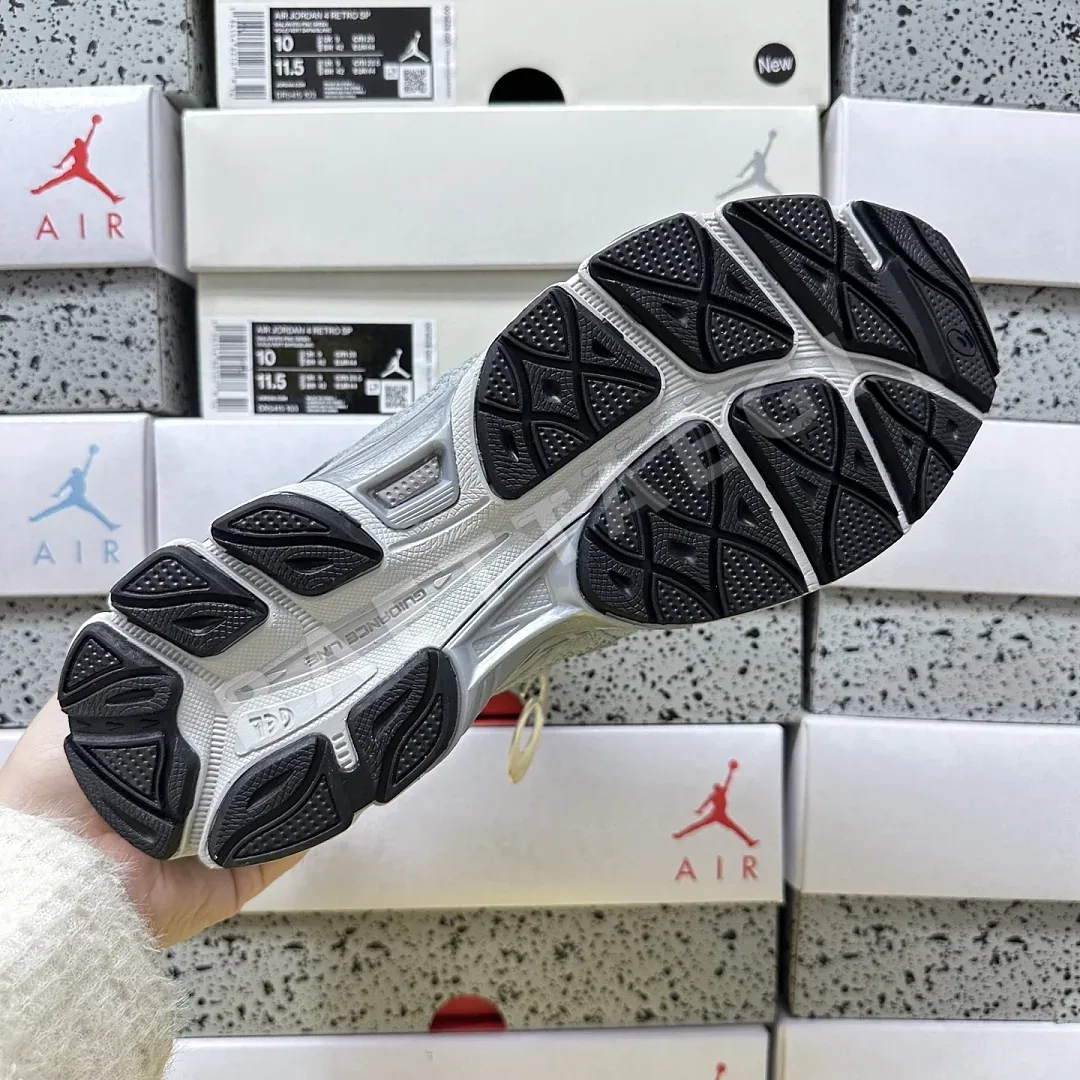 아식스 [WZ] 젤 NYC 1203A383-003 200381 Asics Gel-NYC Black Fjord Grey 상세 이미지 2