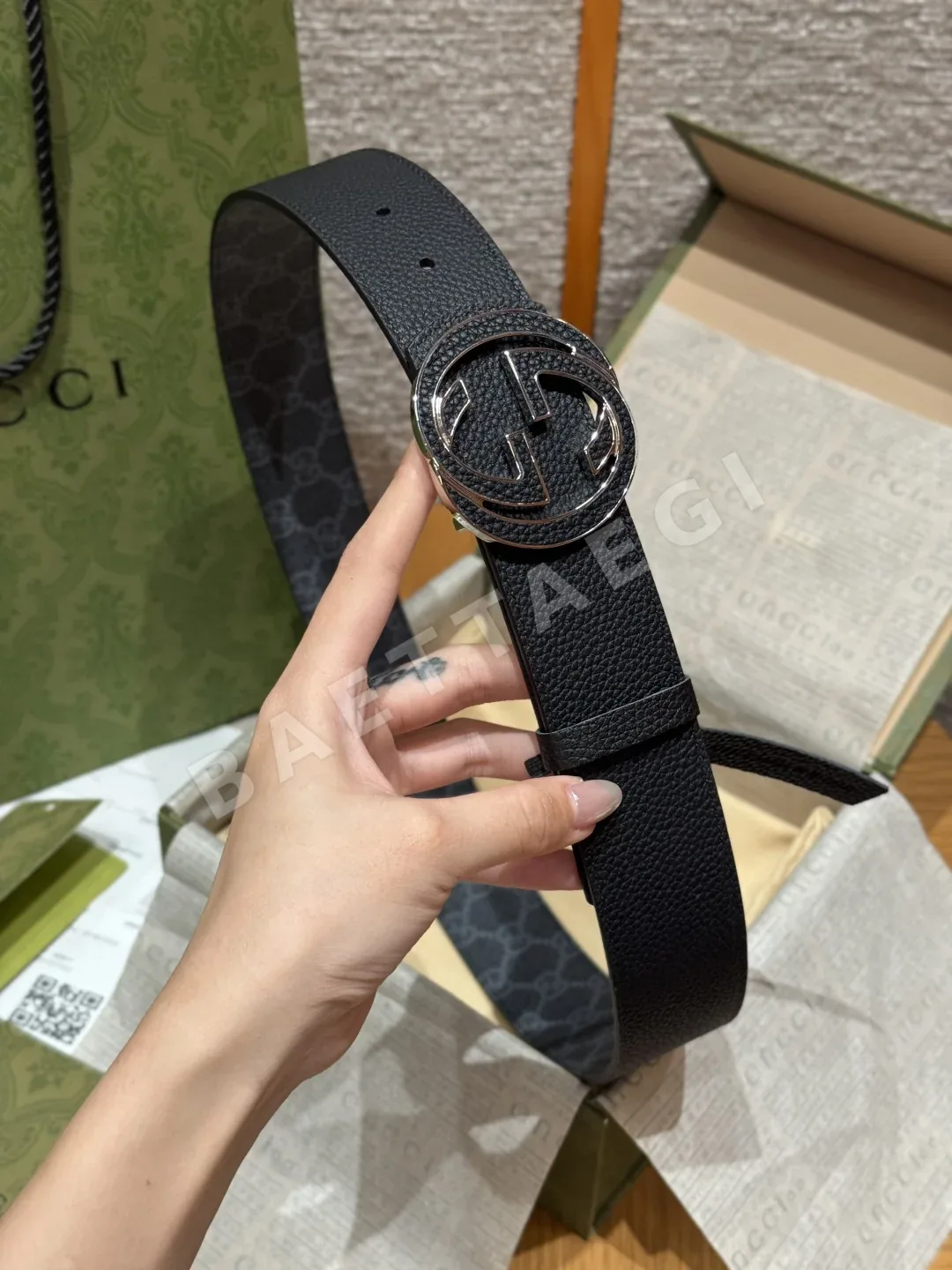 구찌 인터로킹 G 버클 양면 벨트 상세 이미지 4