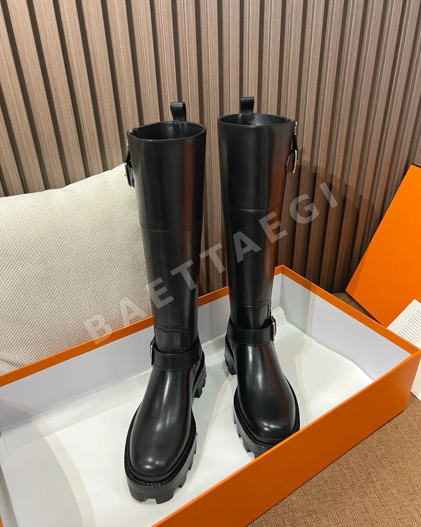 에르메스 부츠 가죽 버클과 지퍼 상세 이미지 2