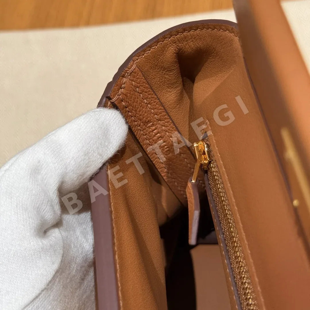 에르메스 켈리 24/24 가방 골든 브라운 금장 상세 이미지 7