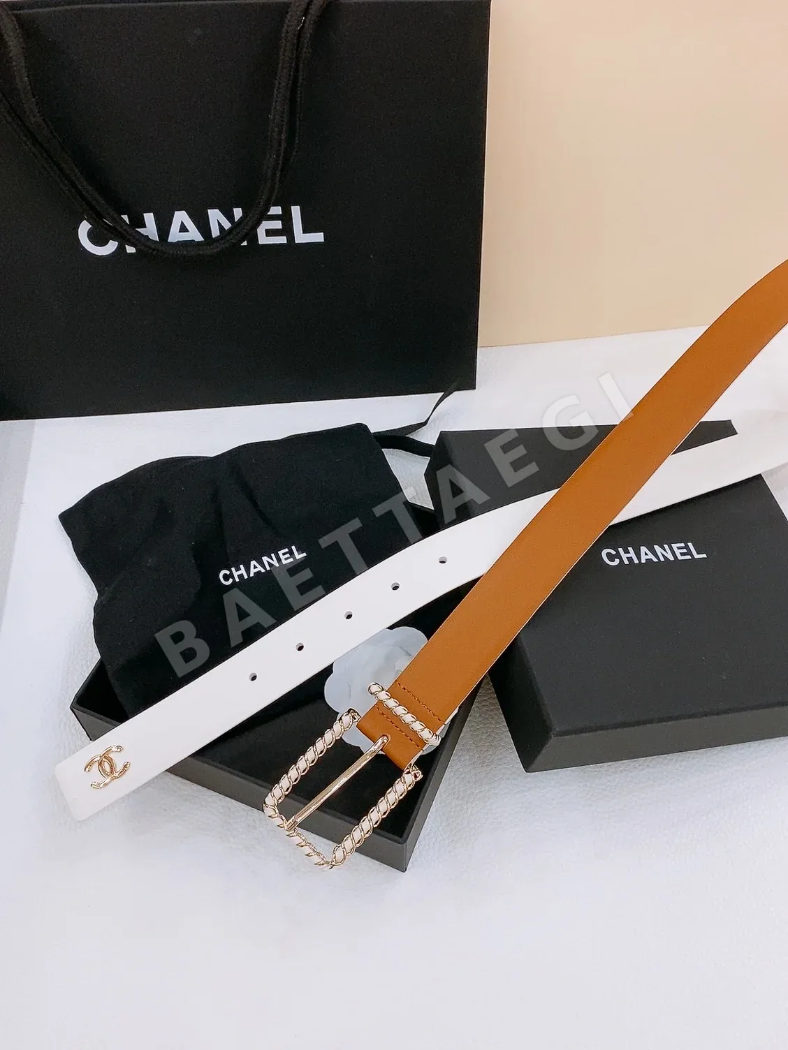 샤넬 트위스트 핀 CC 메탈 스웨이드 카프스킨 벨트 상세 이미지 2
