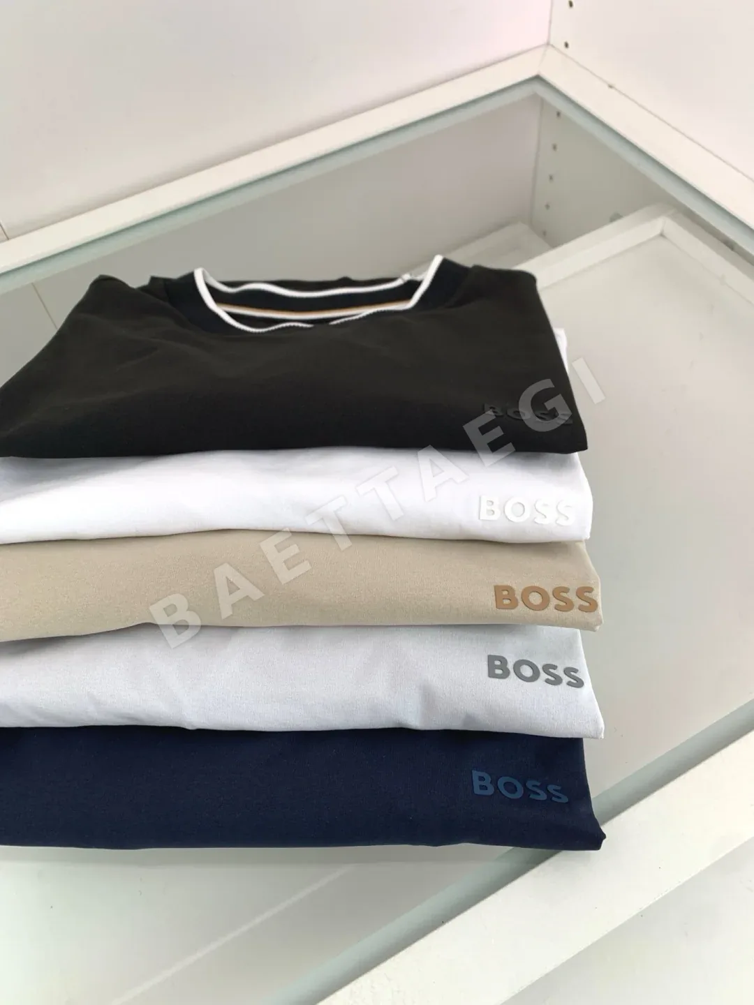 보스 컬러블록 라운드넥 남성 반팔 티셔츠 상세 이미지 9