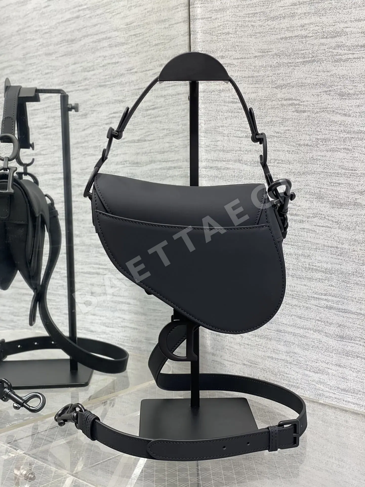 디올 새들 스웨이드 미니 숄더백 상세 이미지 3