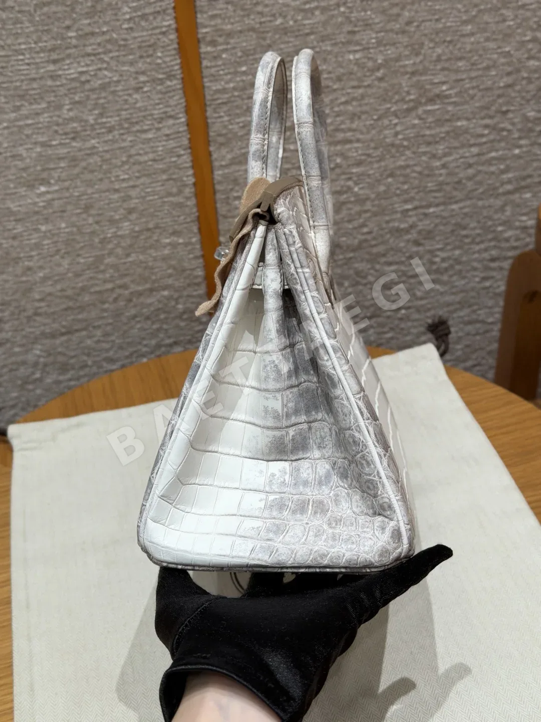 에르메스 버킨 나일 악어 가죽 지갑 상세 이미지 4