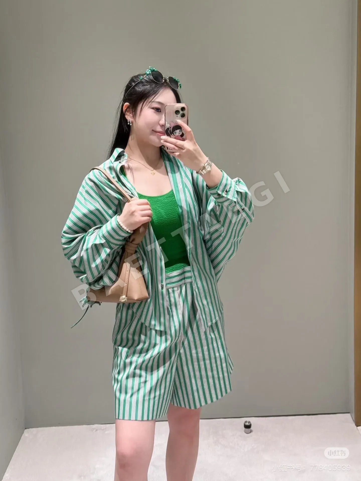 로에베 스트라이프 엘라스틱 웨스트 여성 반바지 152049