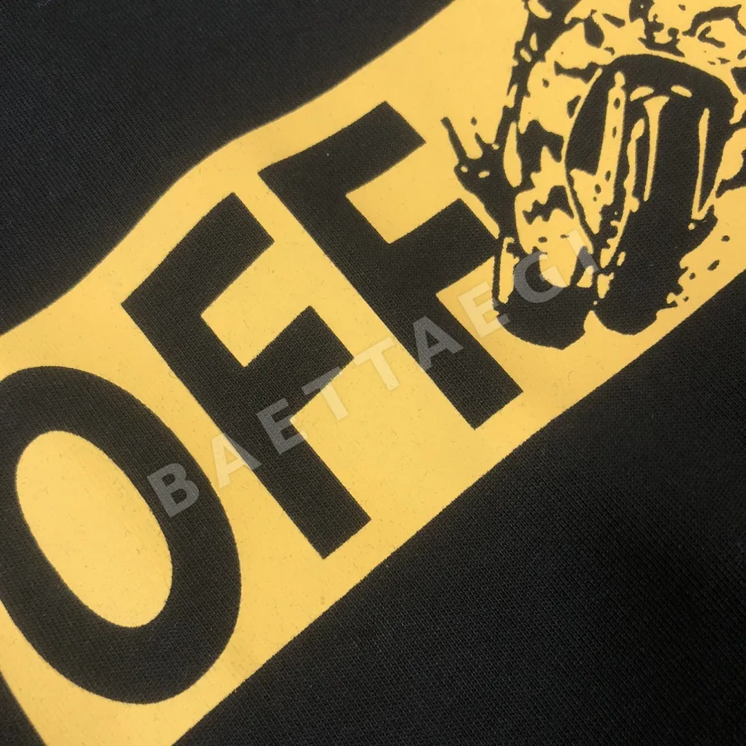 오프화이트 남성 크루넥 반팔 티셔츠 상세 이미지 7