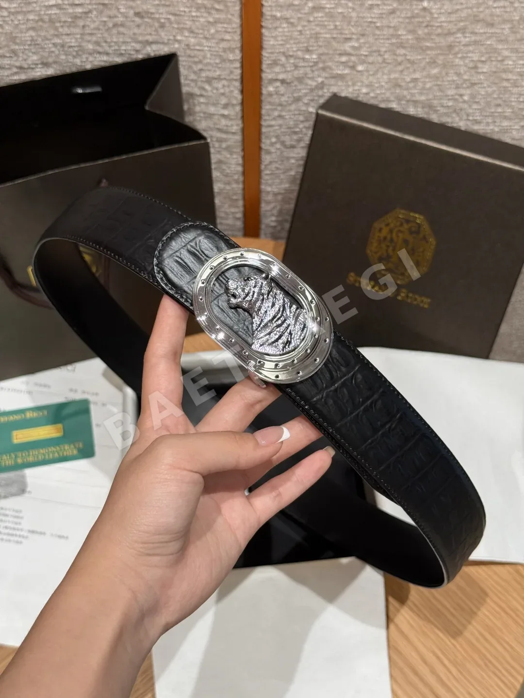 스테파노리치 타이거 헤드 버클 악어가죽 양면 벨트 상세 이미지 4