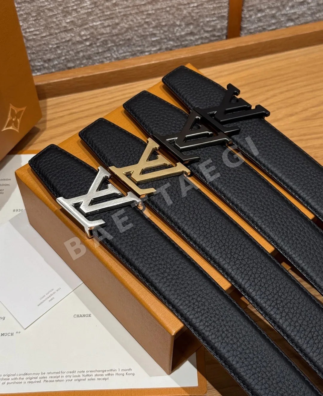 루이비통 이니셜 40mm 리버시블 소가죽 벨트 상세 이미지 4