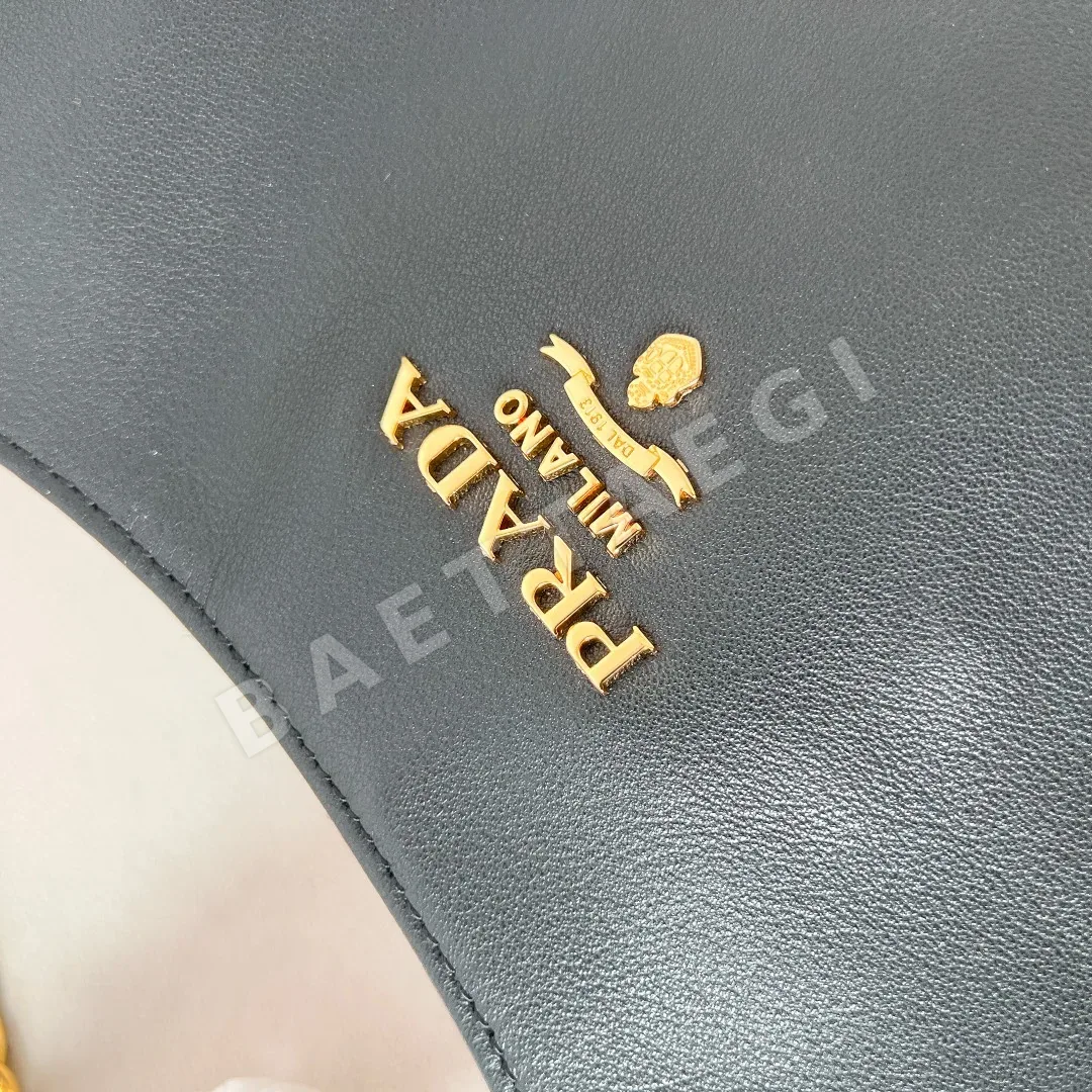 프라다 빈티지 레트로 가죽 토드백 1BA638 상세 이미지 6