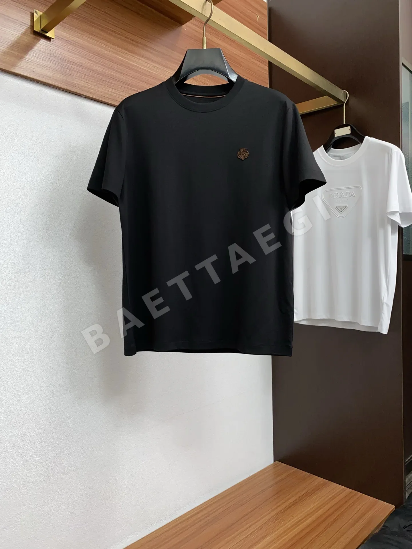 로로피아나 남성 라운드넥 반팔 티셔츠 148531