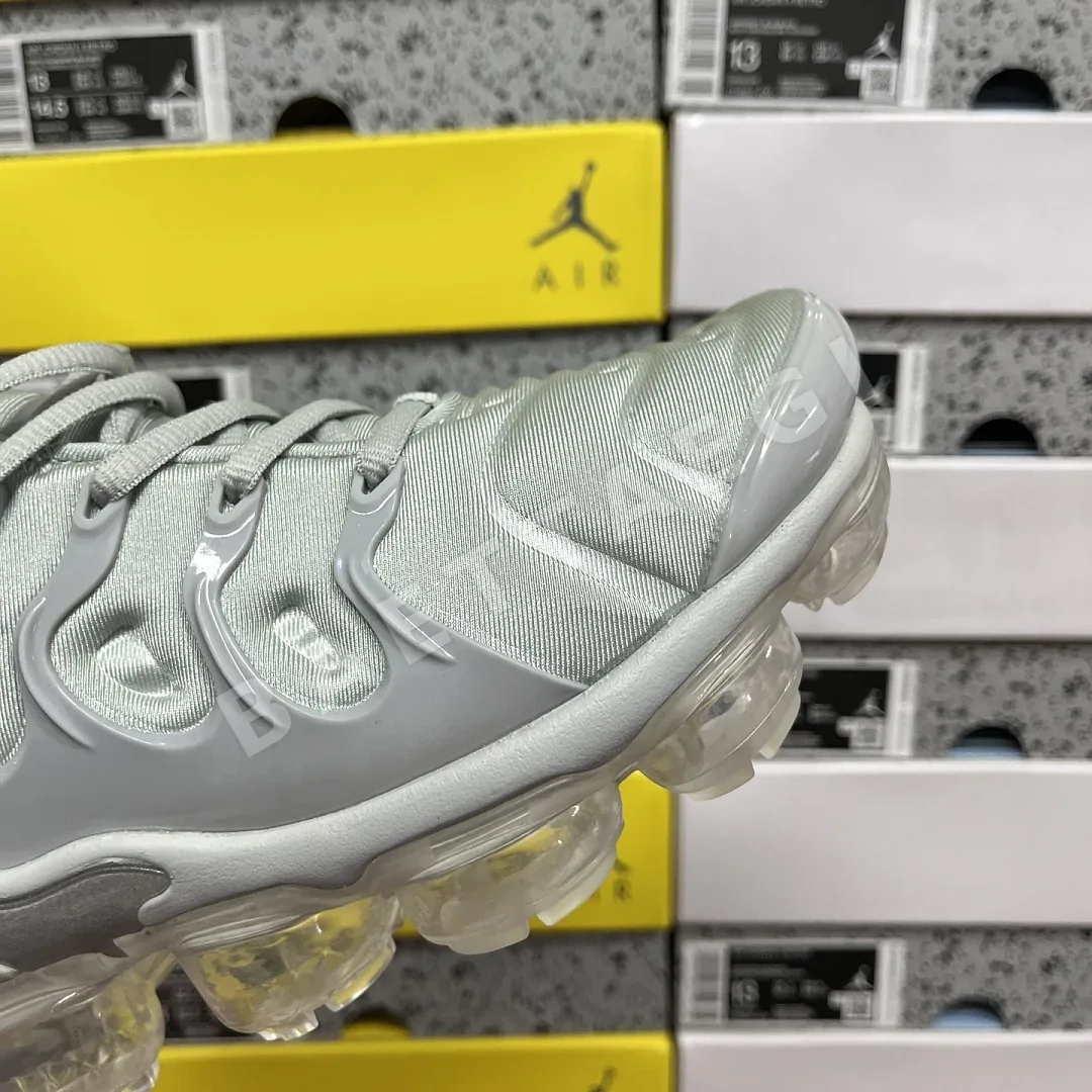 나이키 [OT] 에어 베이퍼맥스 플러스 924453-005 201580 Nike Air VaporMax Plus Cool Grey 상세 이미지 4