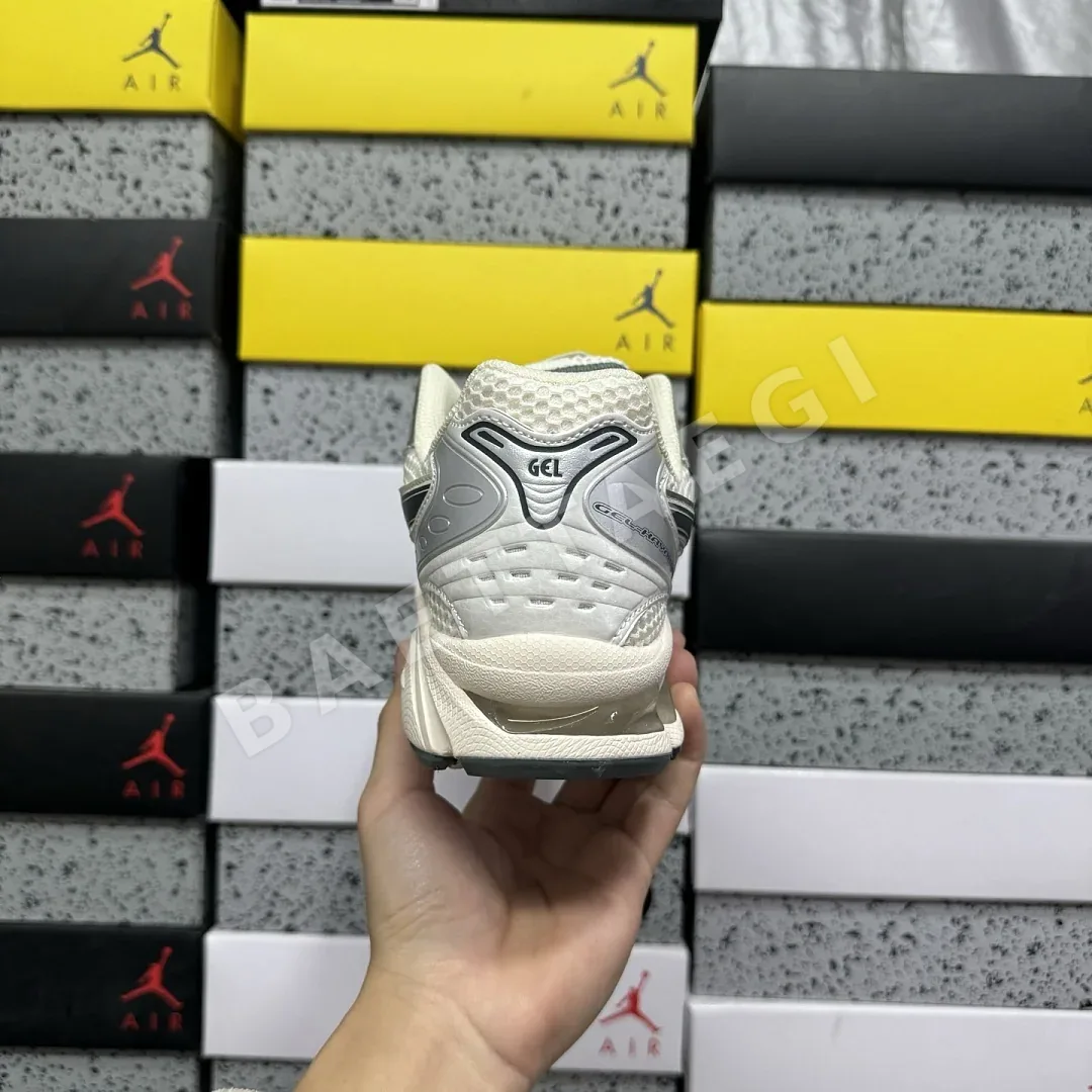아식스 [LZ] 젤 카야노 14 1201A019-200 200563 Asics Gel-Kayano 14 Birch Dark Pewter 상세 이미지 8