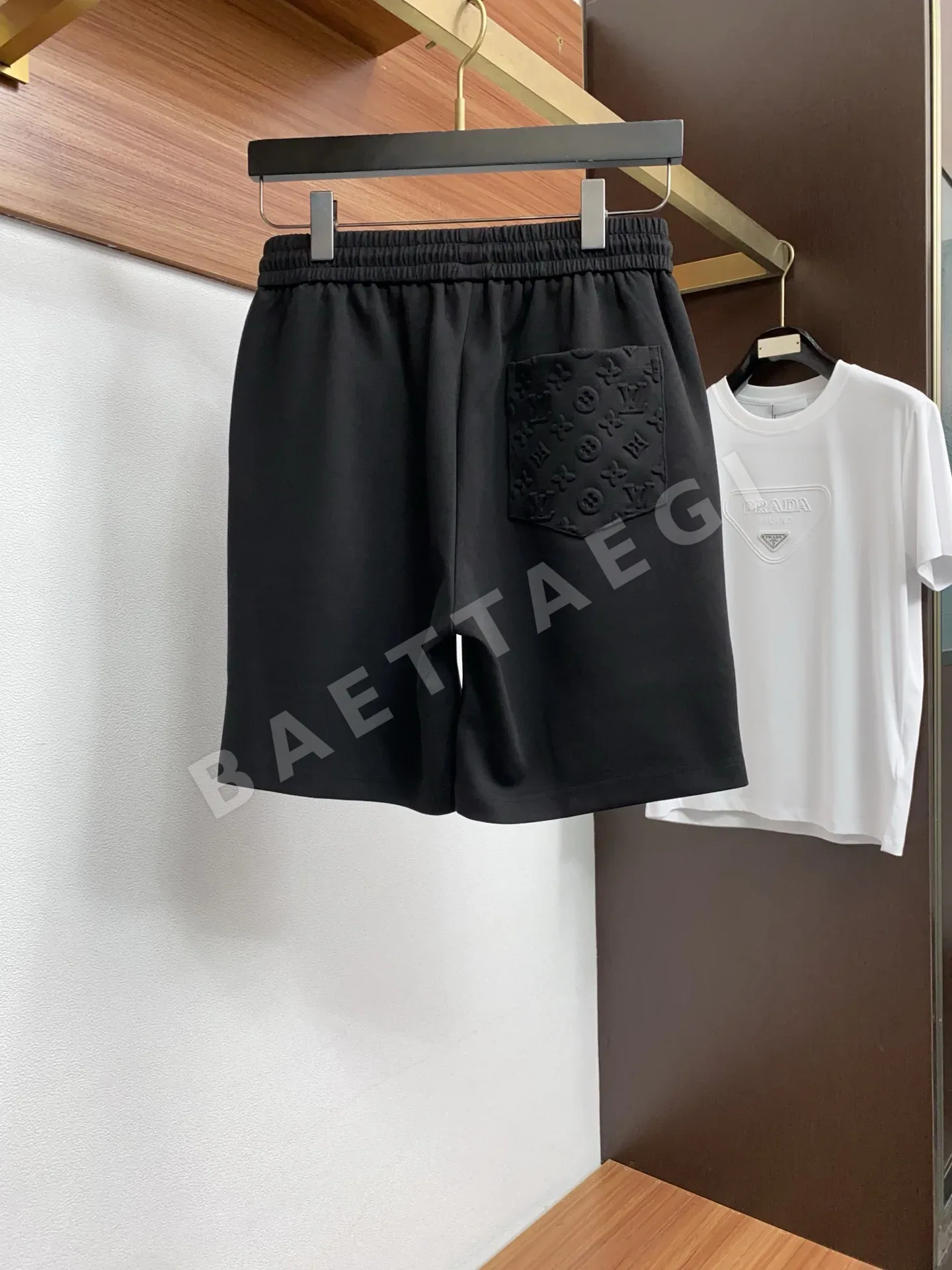 루이비통 남성 오리지널 핏 코튼 스트레치 반바지 상세 이미지 8