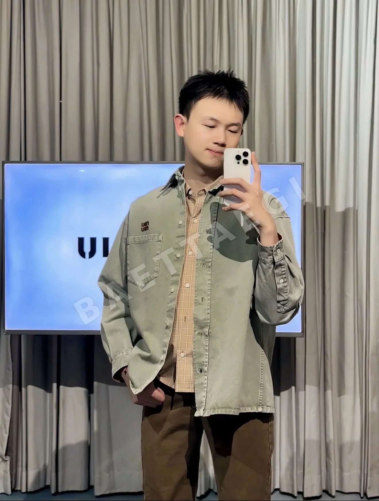 미우미우 연두색 데님 데미지 셔츠 상세 이미지 2