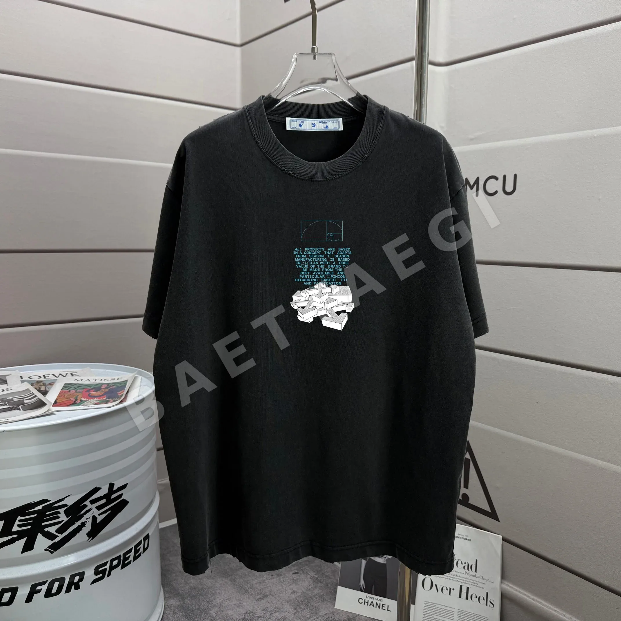 오프화이트 워시 가공 루즈핏 크루넥 반팔 티셔츠 상세 이미지 2