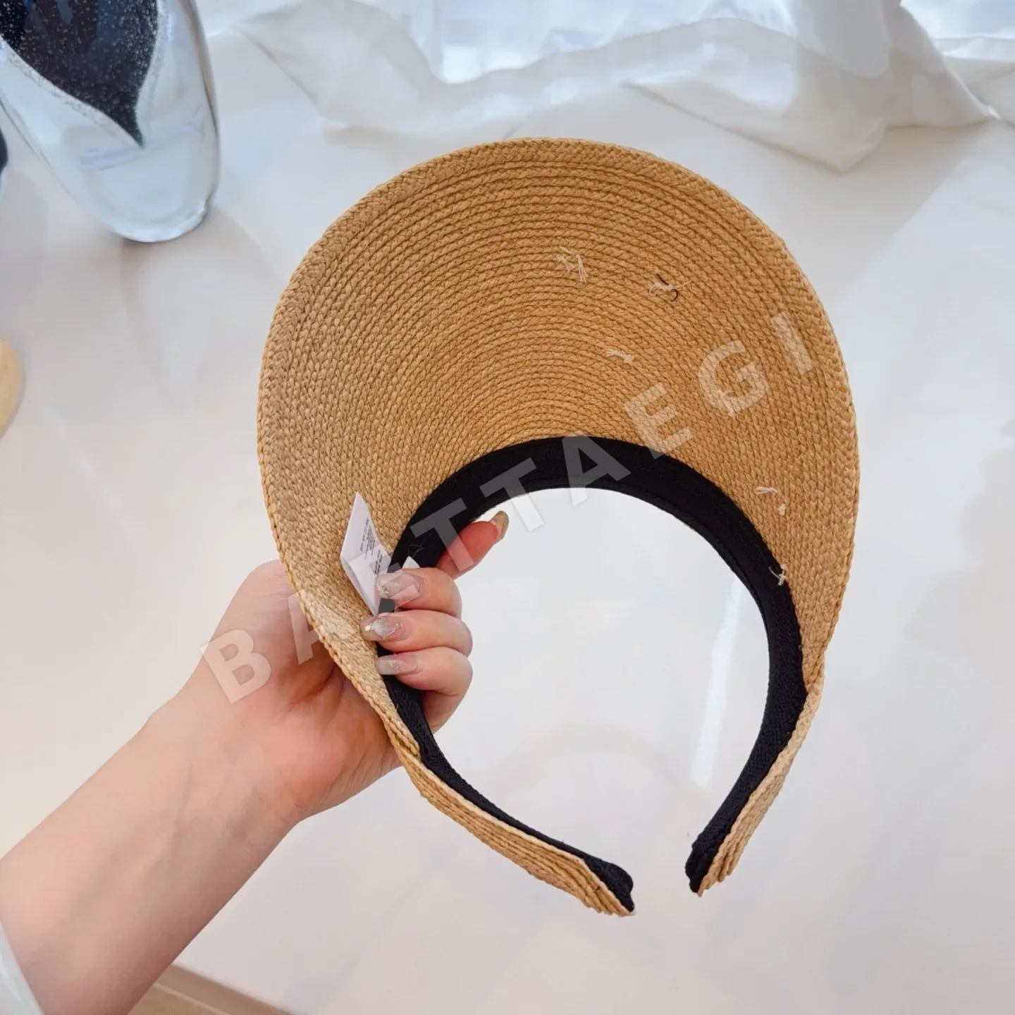 디올 라피아 입체 꽃 장식 썬바이저 상세 이미지 5