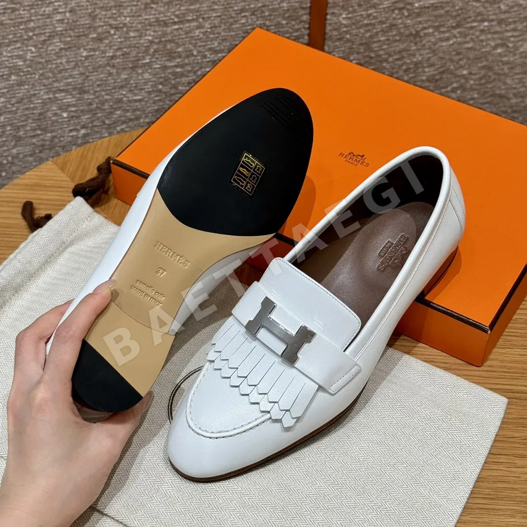 에르메스 로얄 로퍼 퓨어화이트 염소가죽 실버 버클 상세 이미지 4