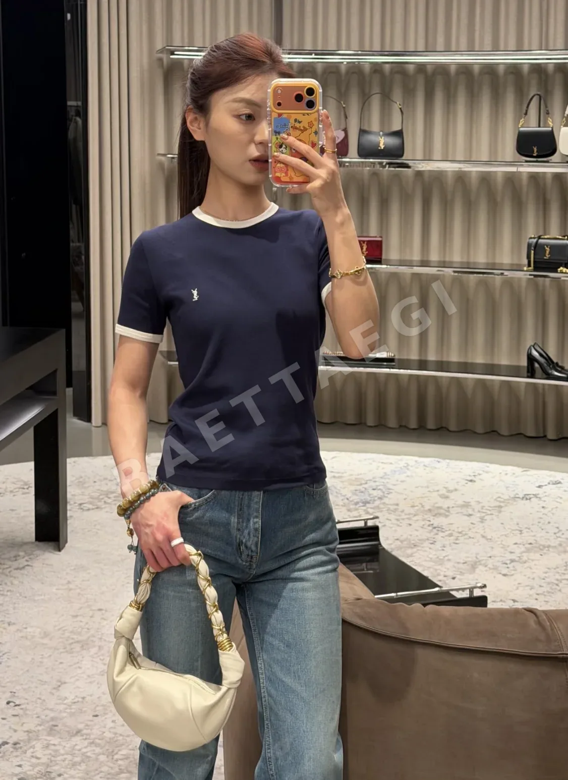 생로랑 컬러 블록 자수 로고 반팔 티셔츠 상세 이미지 7